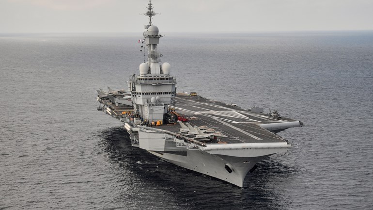 Μυστική η αποστολή του Charles de Gaulle: Αποπλέει από την Τουλόν με ισχυρή συνοδεία